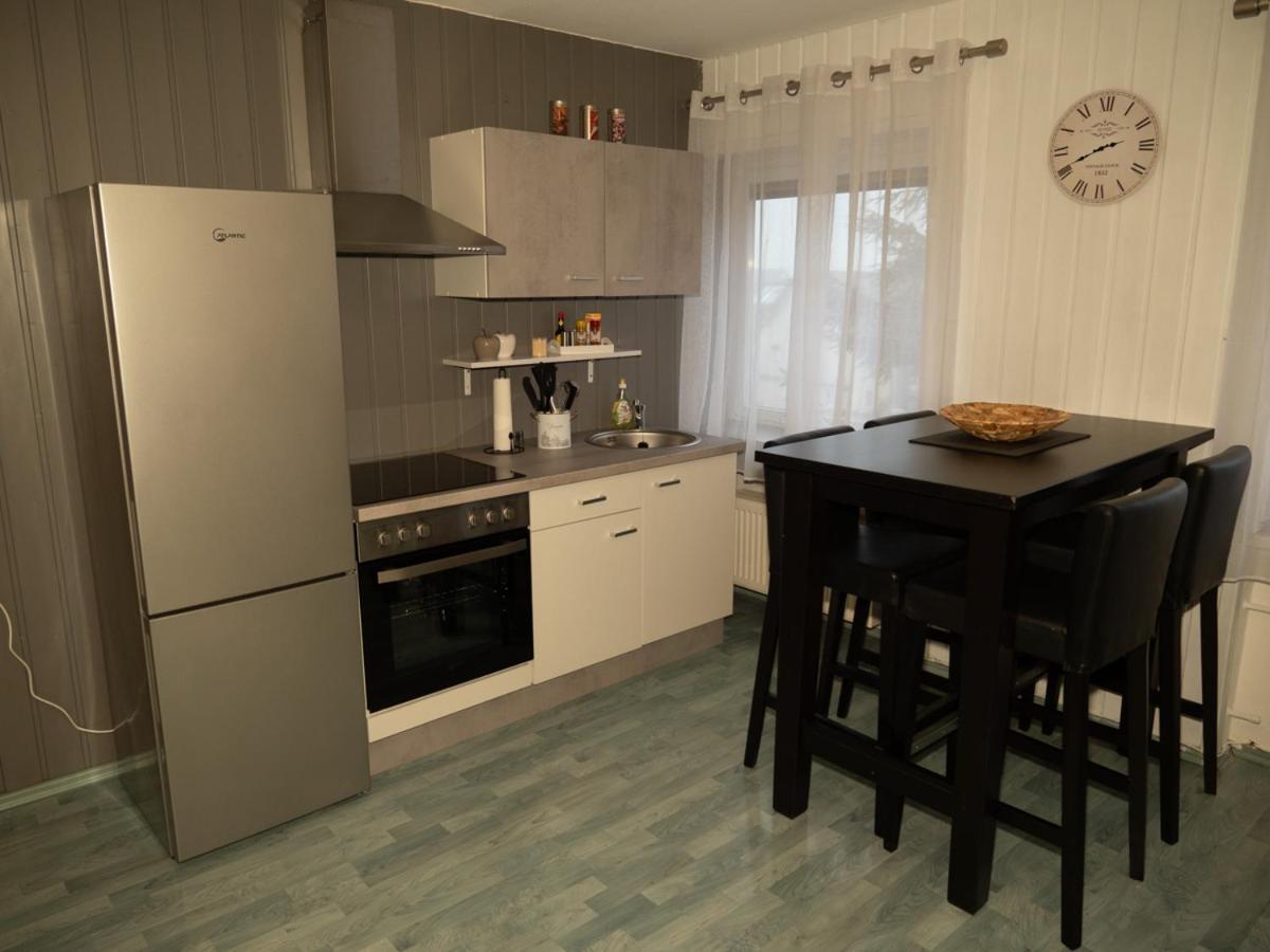 Ferienwohnungen Hirschen Lottstetten Extérieur photo