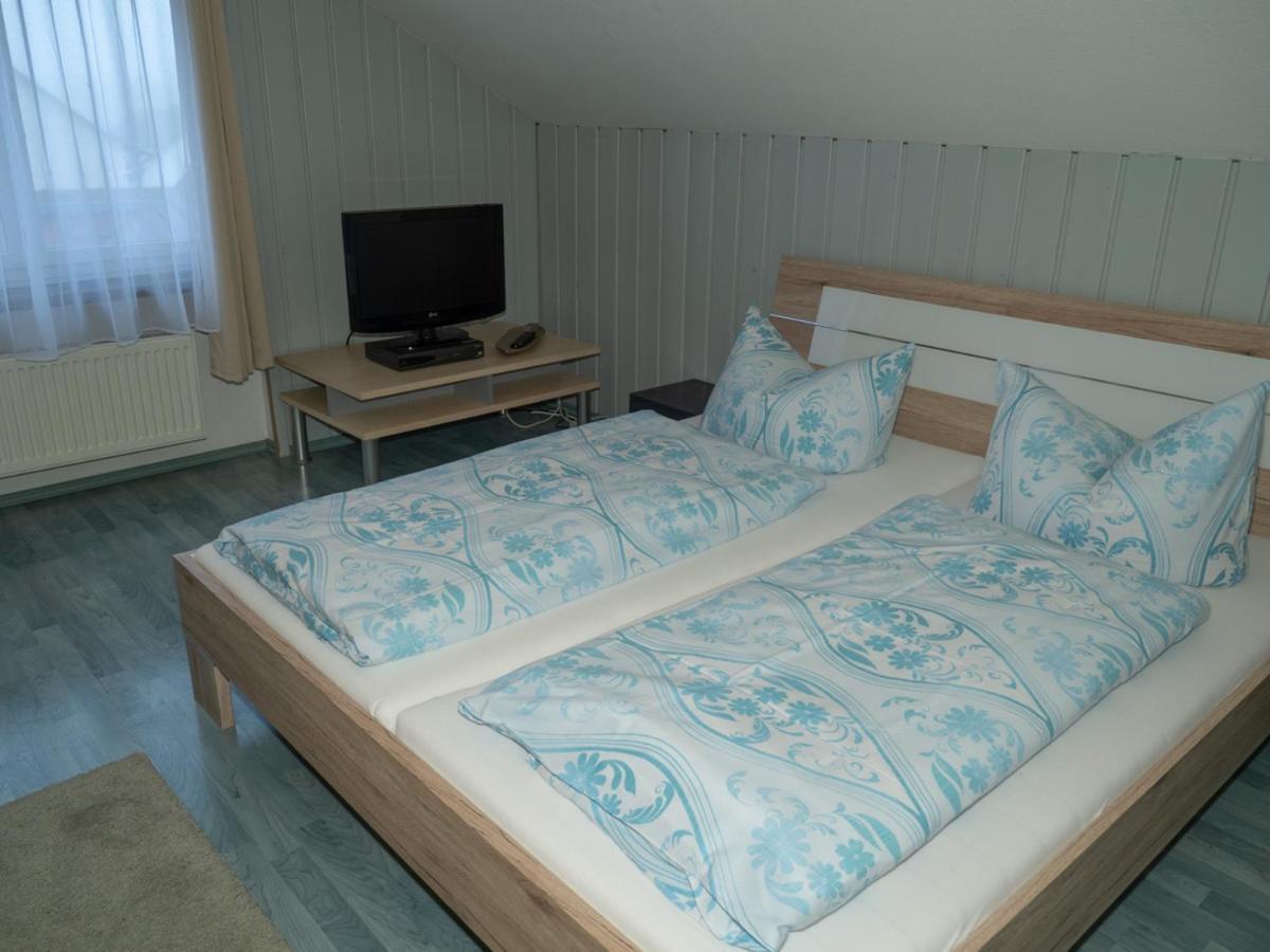 Ferienwohnungen Hirschen Lottstetten Extérieur photo